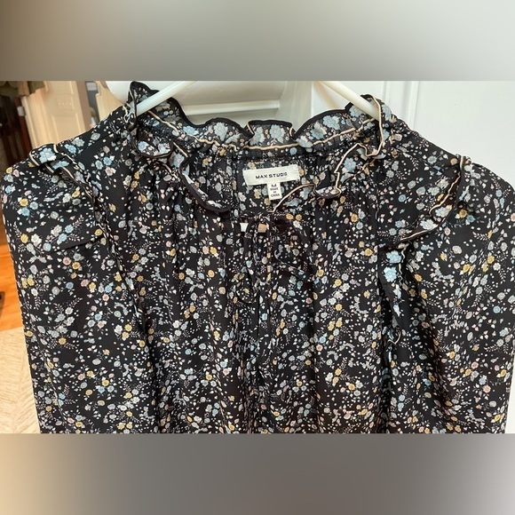 Max Studio Ditzy Floral Prairie Western Tiered Skirt RuffleNeck Shoulder Detail - Picture 2 of 12